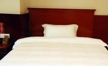 Juzhiyuan Chain Hotel Gongming Ngoại thất bức ảnh