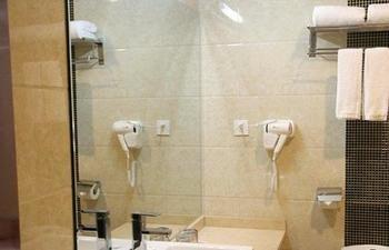 Juzhiyuan Chain Hotel Gongming Ngoại thất bức ảnh